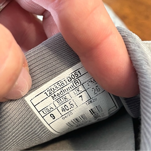 Brooks Light Gray Athletic Shoes ghost 13 size 9 men’s - Picture 12 of 12